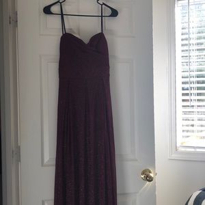 STRAPLESS SPARKLE MAROON DRESS